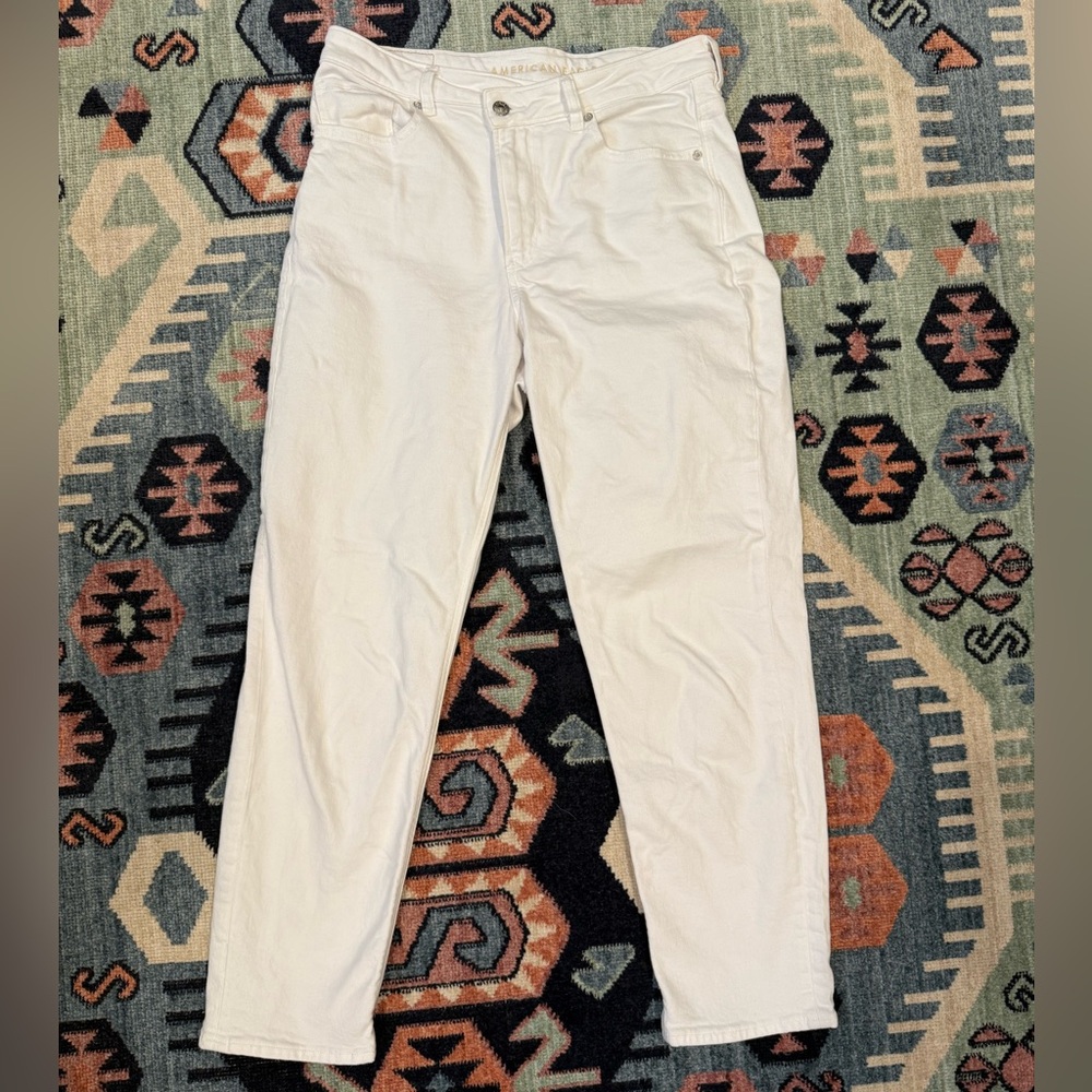 American Eagle Outfitters White Stretch Mom Jeans